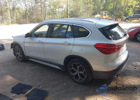 2016 BMW X1 xDrive28I z USA, uszkodzony, nr VIN WBXHT3C36G5F66300